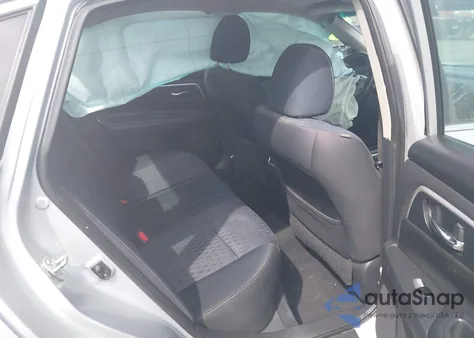 2017 Nissan Altima 2.5 Sv z USA, uszkodzony, nr VIN 1N4AL3AP3HC250163